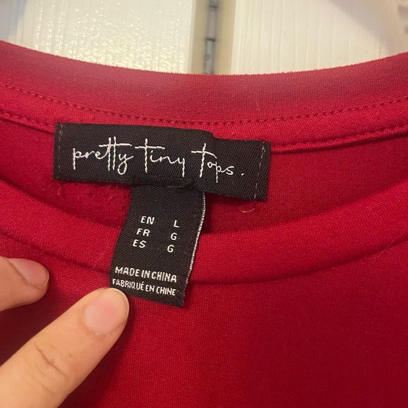 Red Short Sleeve Top - Picture 3 of 3